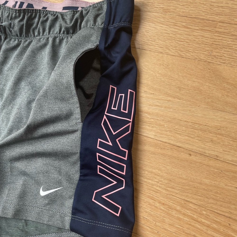 Nike Dri-Fit Attack Shorts Size Medium - Picture 4 of 9
